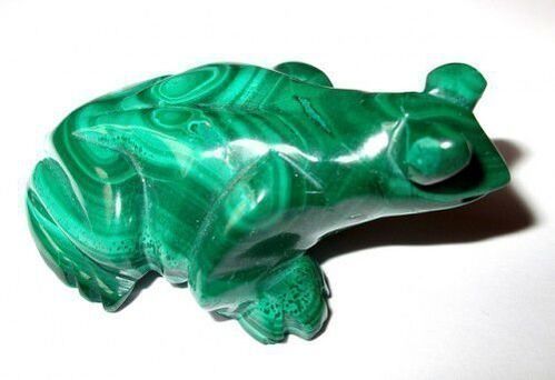 rana verde in malachite a forma di amuleto portafortuna